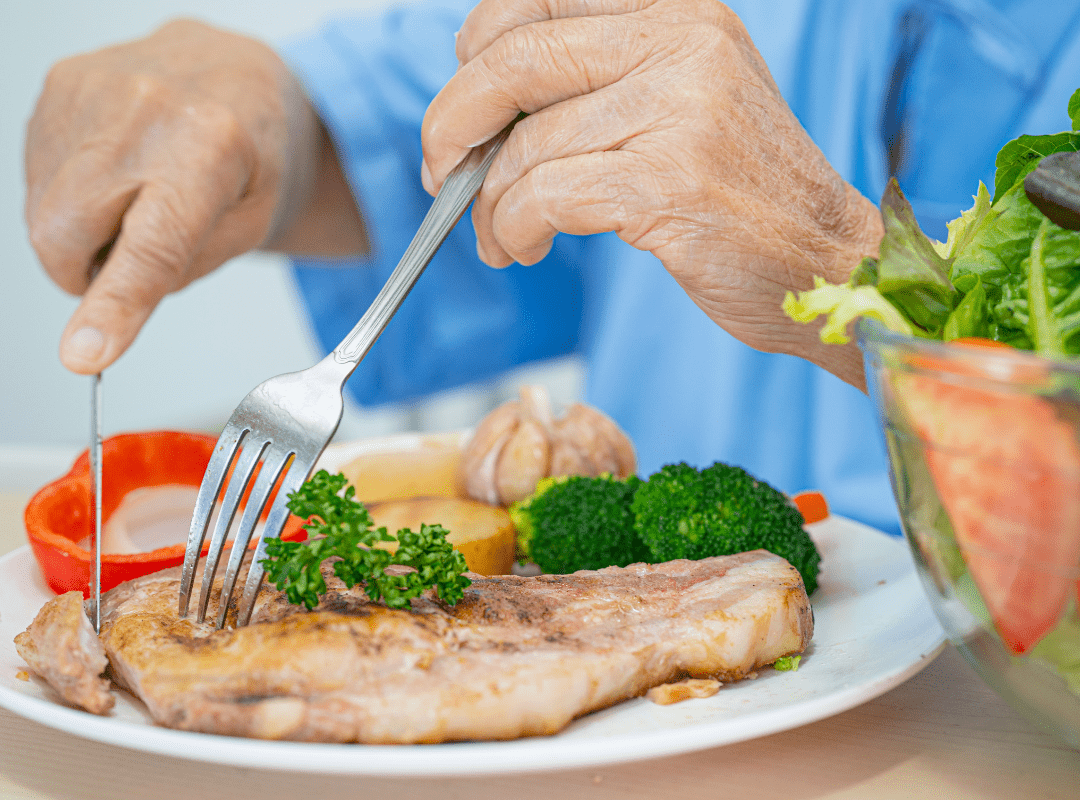 why do elderly lose their appetite
